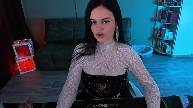 Lora Cain online show from February 2026 10:27:01 AM