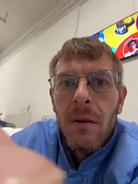 Snapshot of adrian90bi11 chatting on April 2026 04:41:01 AM adrian90bi11 online show from April 2026 04:41:01 AM