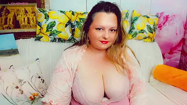 KlaraHoll online show from May 2026 03:17:02 PM