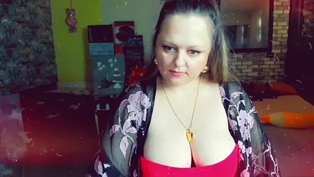 KlaraHoll online show from December 2024 08:45:02 AM