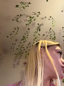 -Sexy Barbie- online show from November 2025 03:00:02 AM