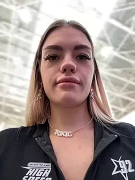 -Sexy Barbie- online show from February 2025 10:01:01 AM