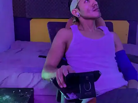 thesummerboy online show from November 2025 08:35:01 AM