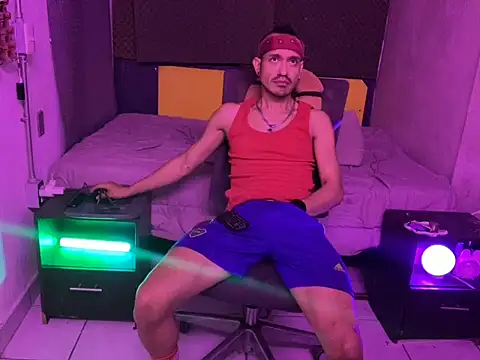 thesummerboy online show from November 2025 11:14:01 AM