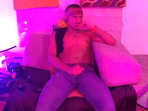 thesummerboy online show from January 2025 06:41:01 AM