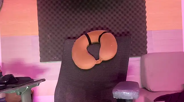 thesummerboy online show from February 2025 05:40:01 AM