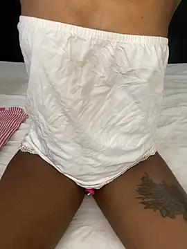 juliya Les online show from April 2026 09:24:02 AM