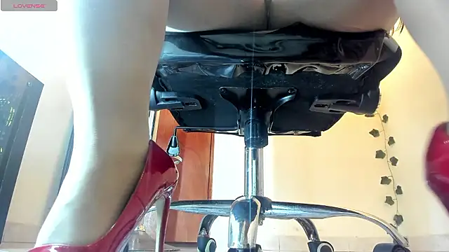 aitana-purple online show from March 2026 06:11:02 PM