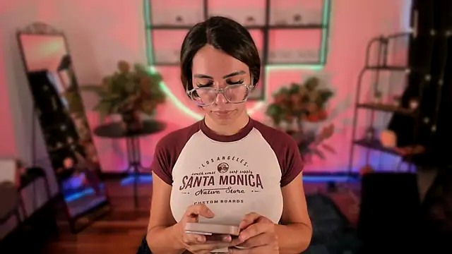 Snapshot of electra_goddes chatting on November 2025 10:26:02 PM electra goddes online show from November 2025 10:26:02 PM