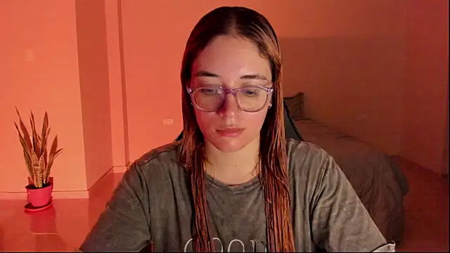 atenas 05  online show from February 2026 10:43:02 PM