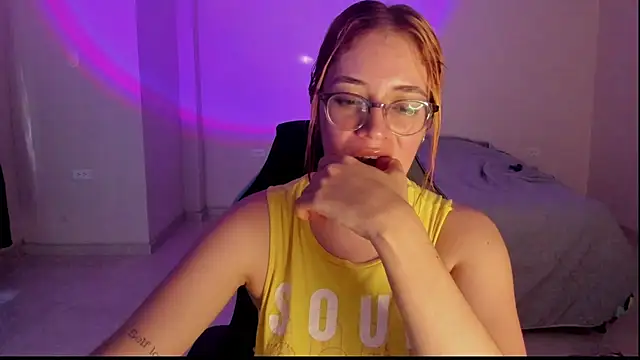 atenas 05  online show from December 2025 09:47:02 PM