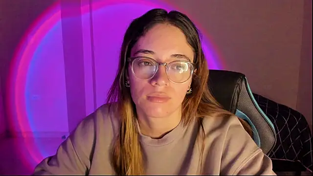 atenas 05  online show from November 2025 09:35:02 AM