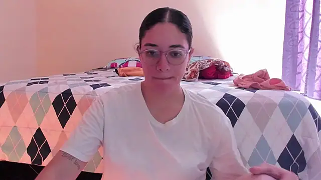 atenas 05  online show from May 2026 01:28:01 PM