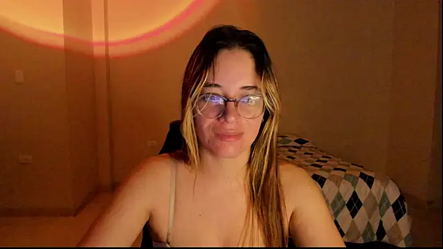 atenas 05  online show from October 2025 09:21:01 AM