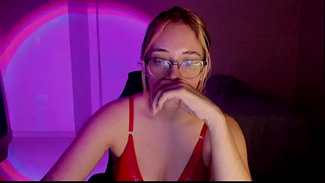 atenas 05  online show from December 2025 09:41:01 AM