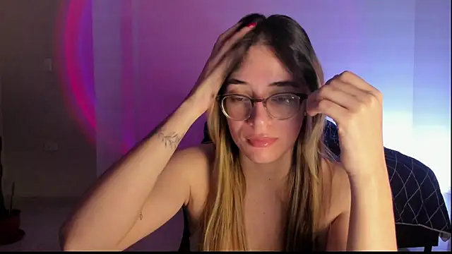 atenas 05  online show from November 2025 09:31:02 AM