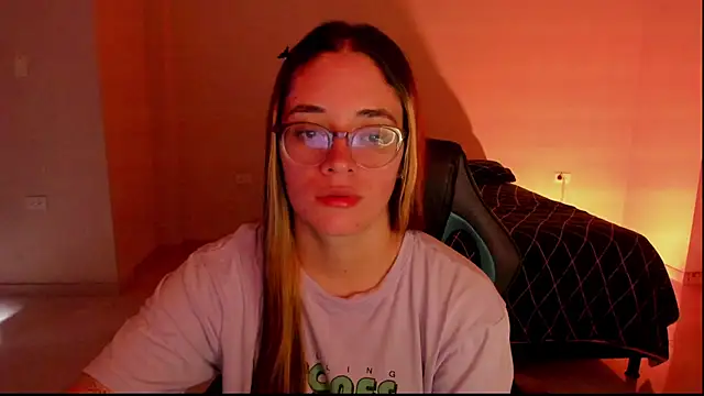atenas 05  online show from September 2025 06:29:02 PM