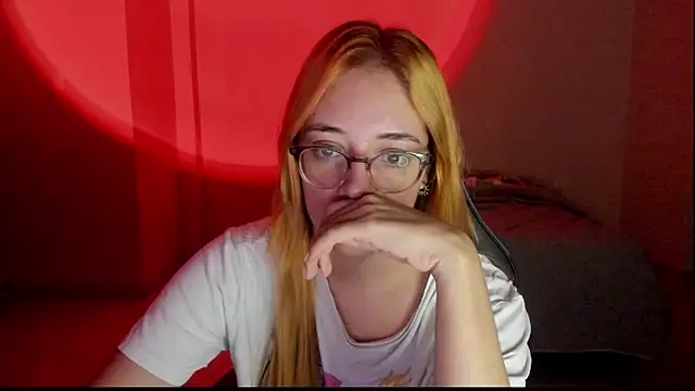 atenas 05  online show from December 2025 10:03:02 AM