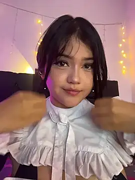 alisson carolina73 online show from December 2025 01:22:02 AM