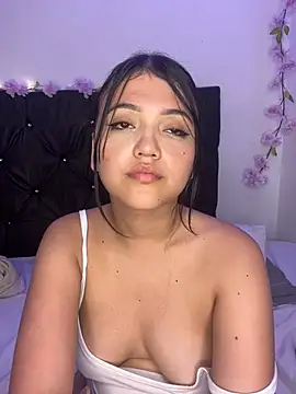 Snapshot of alisson_carolina73 chatting on January 2025 11:29:01 PM alisson carolina73 online show from January 2025 11:29:01 PM
