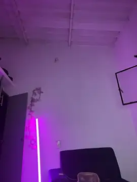 alisson carolina73 online show from April 2026 01:01:02 AM