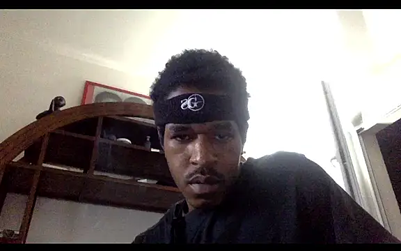 POPAYE972 online show from November 2025 05:39:02 PM