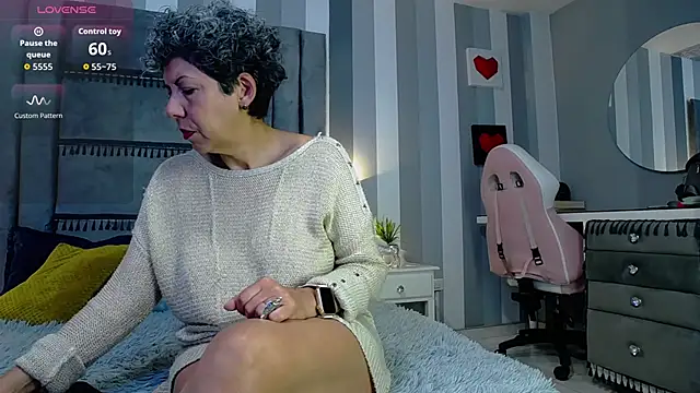 Julianewell online show from January 2026 12:31:02 PM