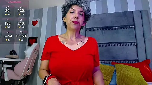 Julianewell online show from March 2026 12:23:01 PM