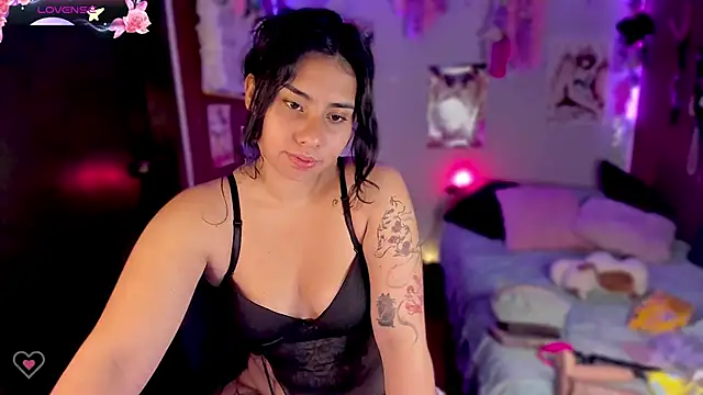 Snapshot of kiki_cavilll chatting on February 2025 01:21:01 AM kiki cavilll online show from February 2025 01:21:01 AM