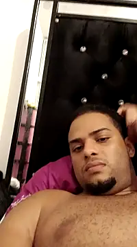 Snapshot of Hotdark chatting on January 2025 06:42:01 AM Hotdark online show from January 2025 06:42:01 AM