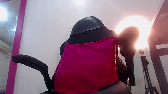 DirtyNaughXX online show from October 2025 03:13:01 PM