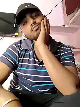 Snapshot of Cuty_dev chatting on December 2024 07:24:02 AM Cuty dev online show from December 2024 07:24:02 AM