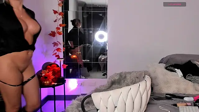 sammanthalove online show from October 2025 02:54:01 AM