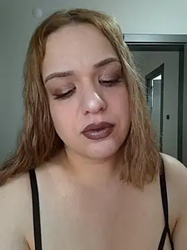 Snapshot of cansuozell chatting on September 2025 11:16:02 AM cansuozell online show from September 2025 11:16:02 AM
