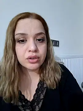 cansuozell online show from November 2025 05:06:01 PM