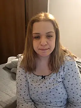 cansuozell online show from December 2025 06:56:01 PM