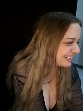 cansuozell online show from October 2025 07:58:01 PM