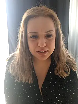 cansuozell online show from December 2025 09:12:01 AM