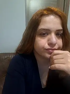 cansuozell online show from January 2026 06:15:02 PM