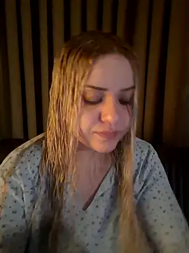 cansuozell online show from March 2026 07:13:02 PM