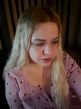 cansuozell online show from March 2026 06:31:01 PM