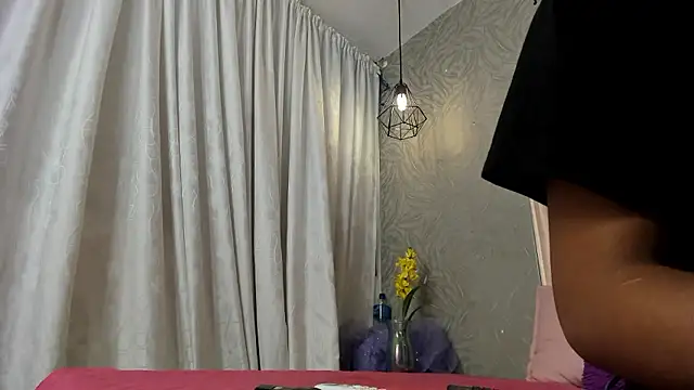 KOURTNEY-- online show from January 2026 02:18:02 AM