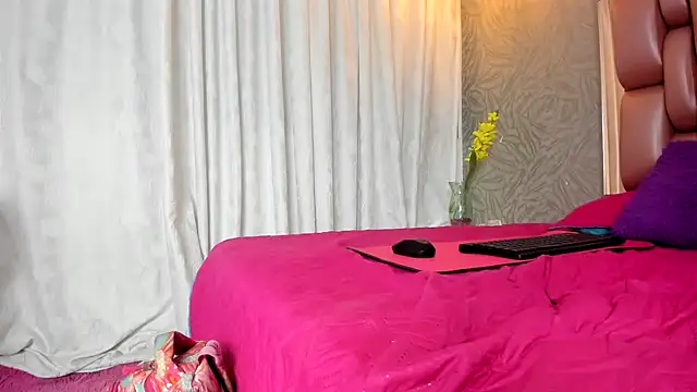 KOURTNEY-- online show from February 2026 02:32:02 AM