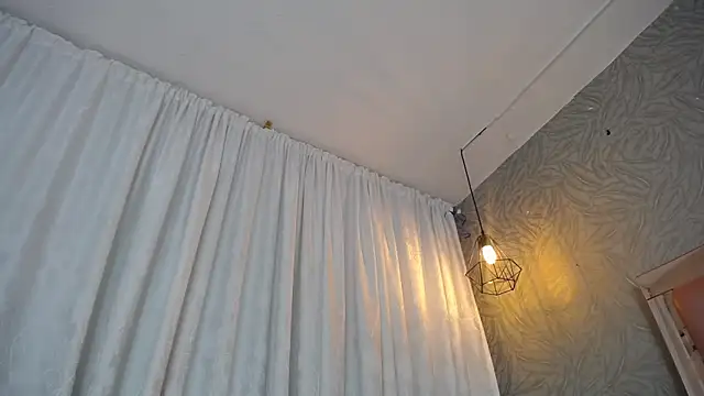 KOURTNEY-- online show from November 2025 01:53:01 AM