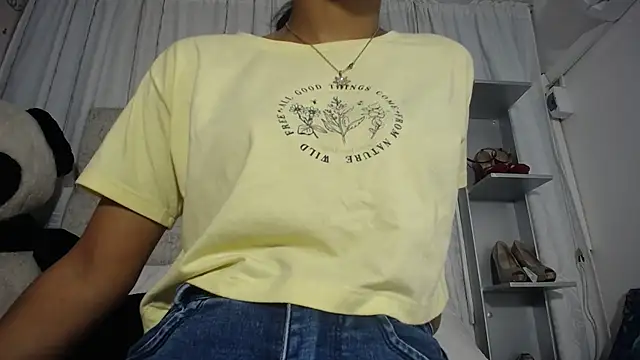 KOURTNEY-- online show from September 2025 01:48:01 AM