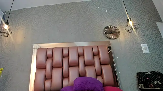 KOURTNEY-- online show from February 2026 02:34:01 AM