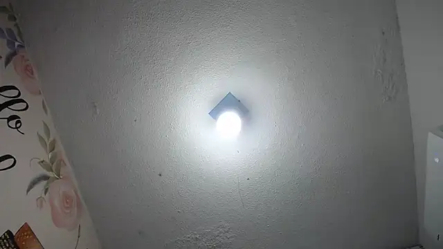 KOURTNEY-- online show from October 2025 01:48:04 AM