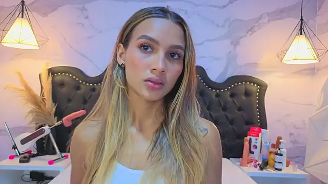 Carohorny4u online show from May 2026 12:53:03 AM