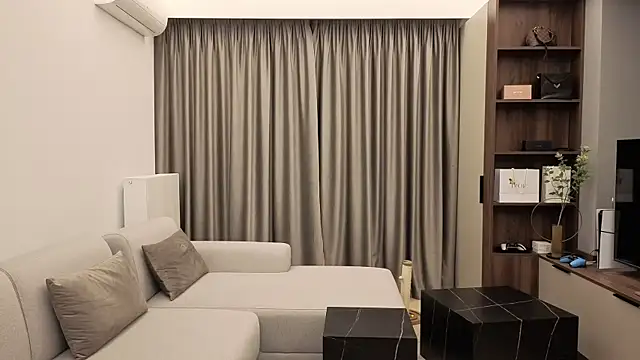 IrisNoire online show from December 2025 08:32:02 PM