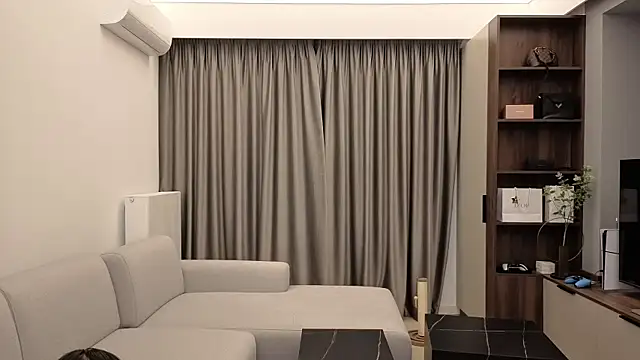 IrisNoire online show from November 2025 07:52:02 PM